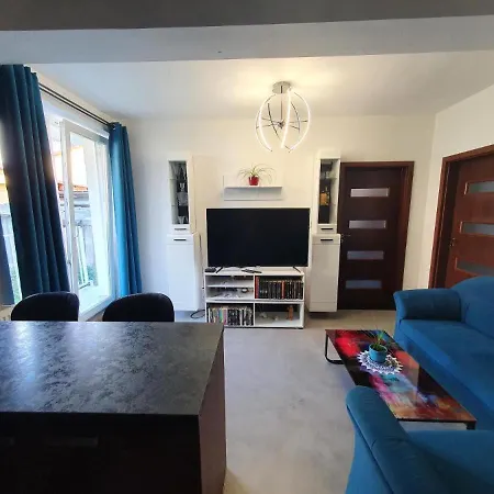 アパート U Lili ポプラト